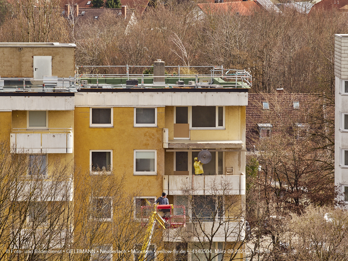 09.03.2023 - Fassadensanierung und Balkonentfernung am Karl-Marx-Ring 57c